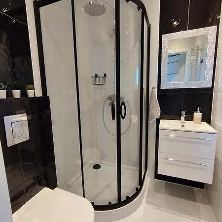 Ul. Droga Do Wodospadu 3 Przesieka