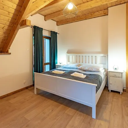 Ul. Droga Do Wodospadu 3 *