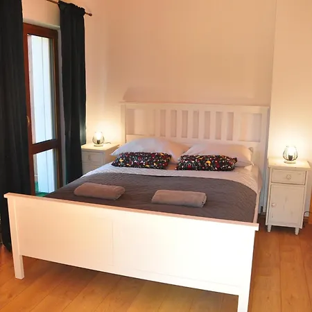 Ul. Droga Do Wodospadu 3 Przesieka