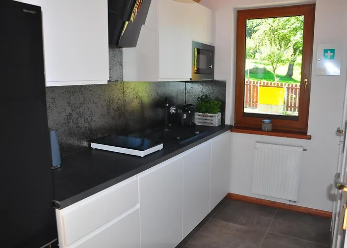 Ul. Droga Do Wodospadu 3 *